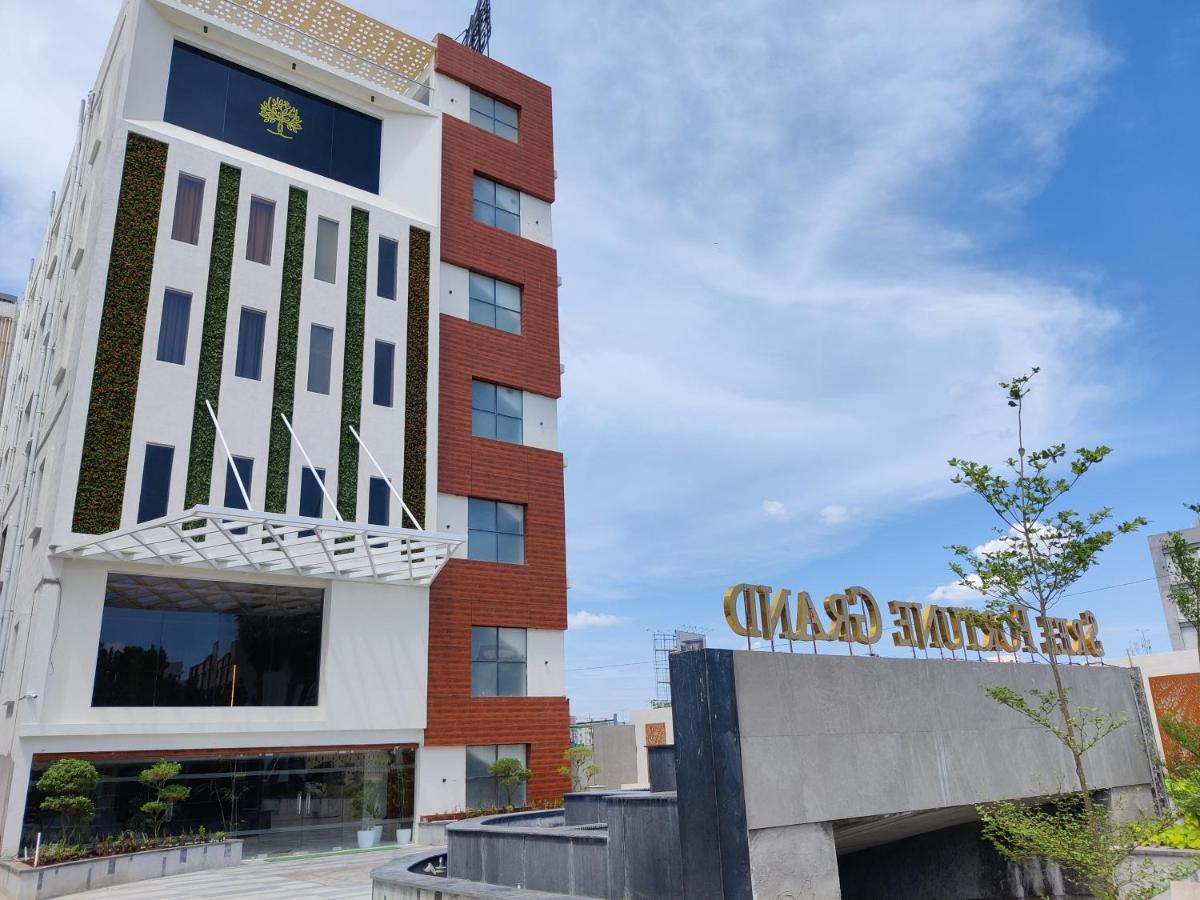 Hotel Sree Fortune Grand, Tadepalli Tadepalle Exteriér fotografie