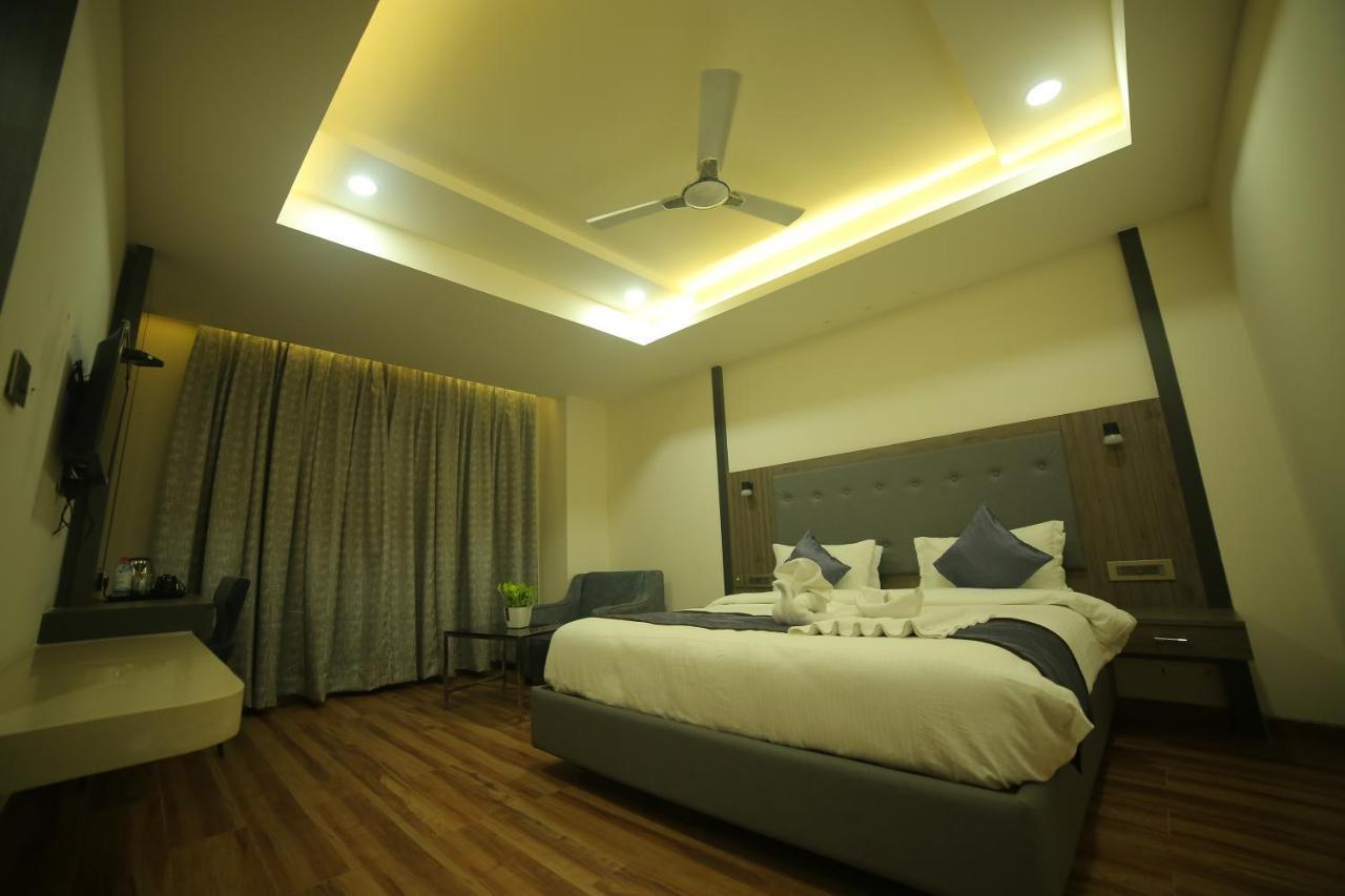 Hotel Sree Fortune Grand, Tadepalli Tadepalle Exteriér fotografie