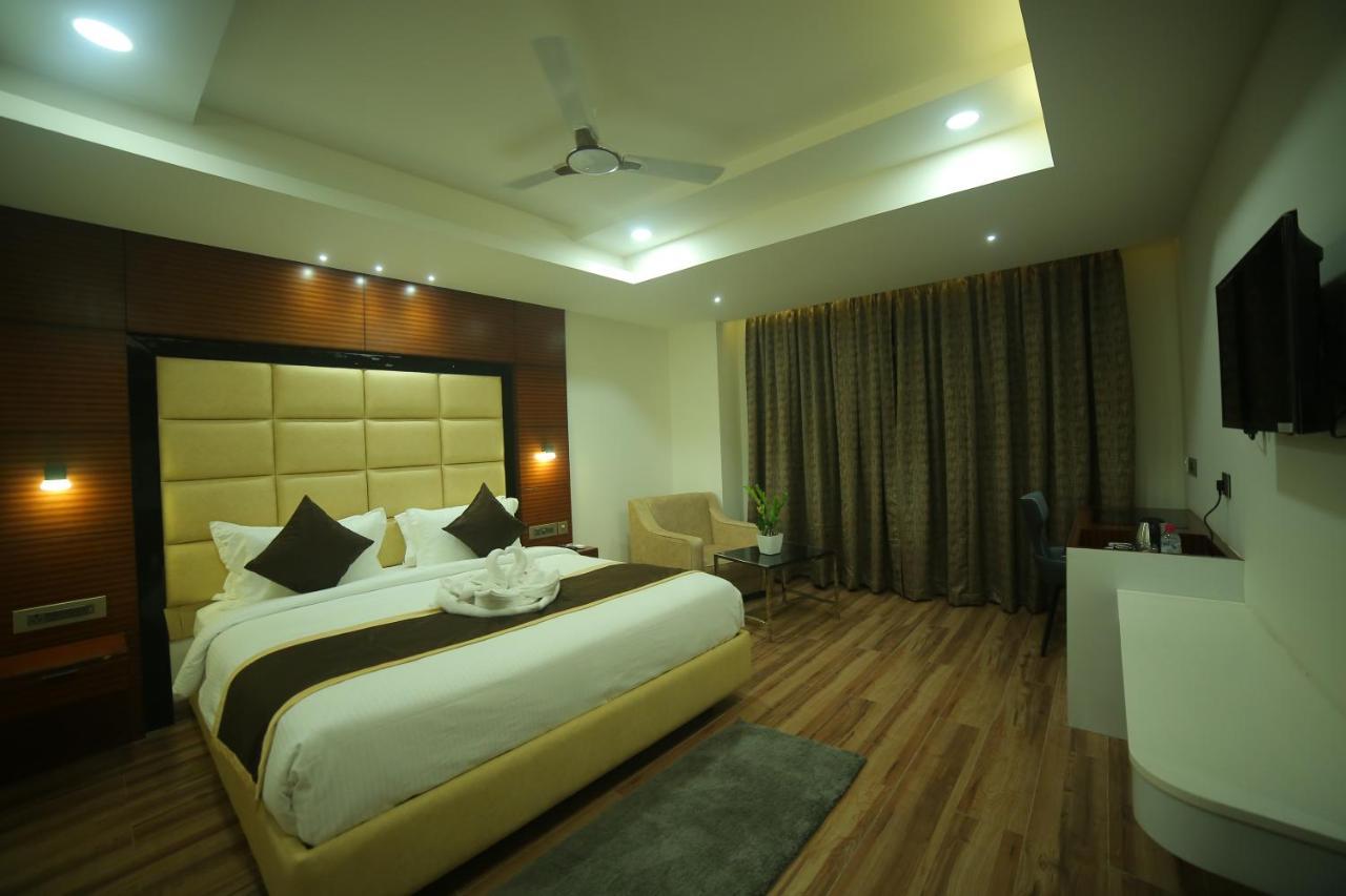 Hotel Sree Fortune Grand, Tadepalli Tadepalle Exteriér fotografie