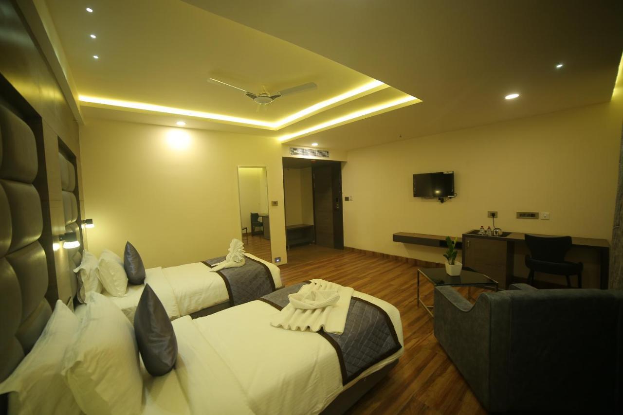 Hotel Sree Fortune Grand, Tadepalli Tadepalle Exteriér fotografie