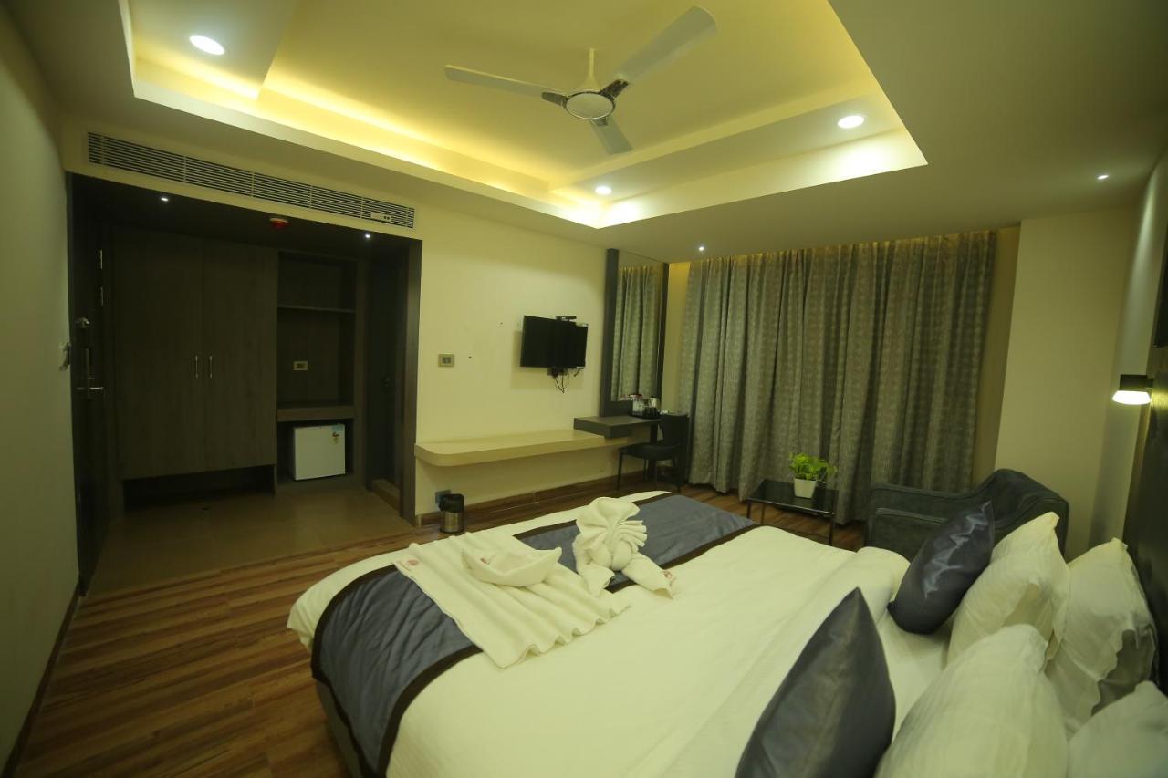 Hotel Sree Fortune Grand, Tadepalli Tadepalle Exteriér fotografie