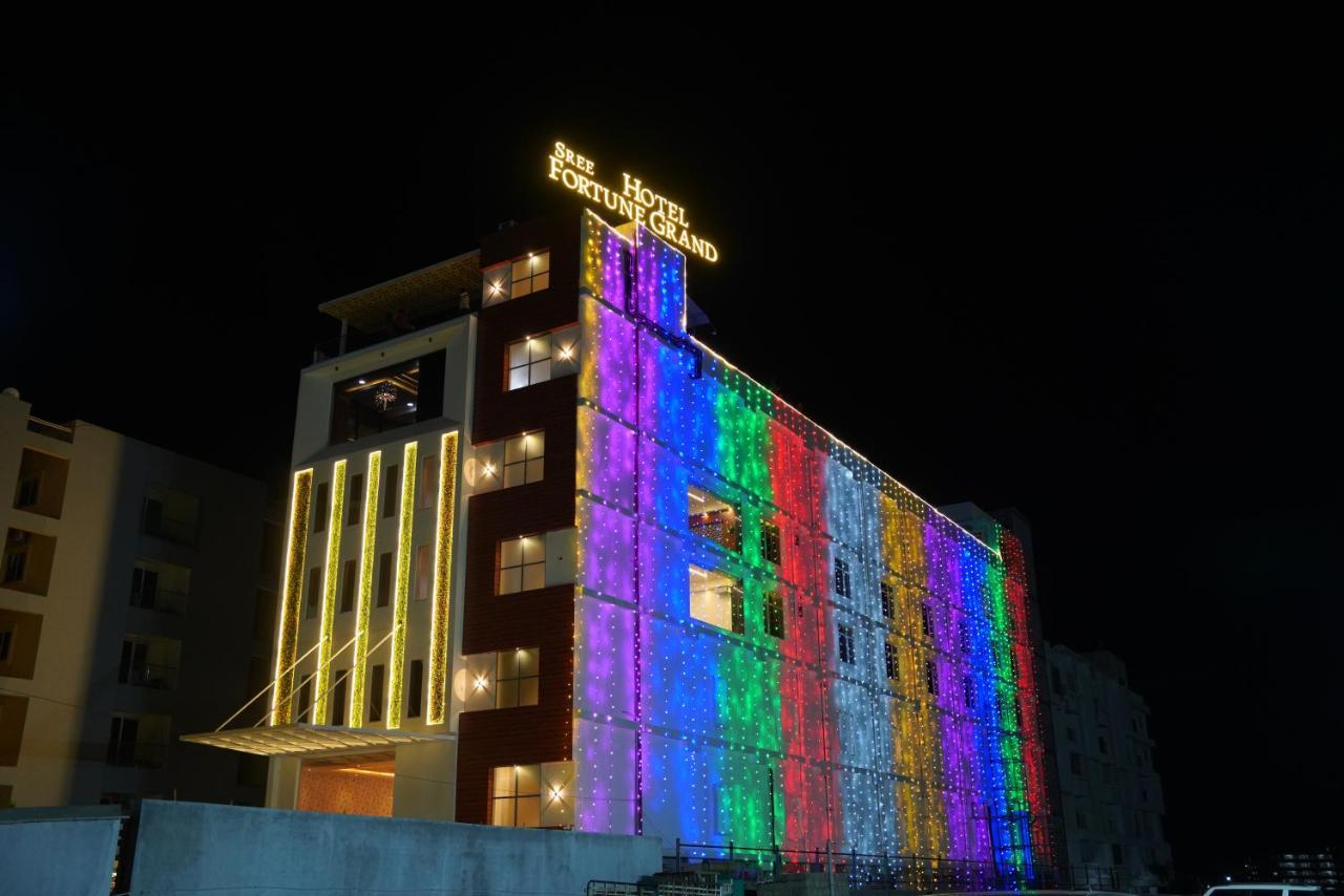 Hotel Sree Fortune Grand, Tadepalli Tadepalle Exteriér fotografie
